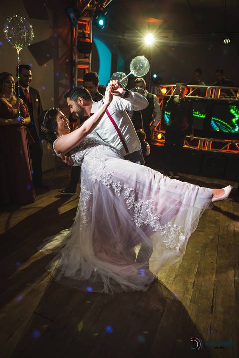 Grande Ville Buffet, Grande Ville, buffet de casamento rustico, buffet de casamento em santo andré, noiva oriental, noiva japonesa, cerimonia das velas, casamento rustico, noivo de gravata borboleta, buquê de noiva, mesa do bolo de casmento'