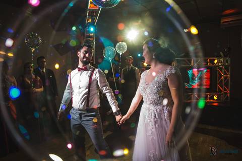 Grande Ville Buffet, Grande Ville, buffet de casamento rustico, buffet de casamento em santo andré, noiva oriental, noiva japonesa, cerimonia das velas, casamento rustico, noivo de gravata borboleta, buquê de noiva, mesa do bolo de casmento'