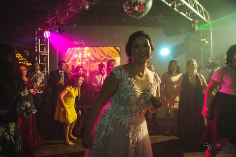 Grande Ville Buffet, Grande Ville, buffet de casamento rustico, buffet de casamento em santo andré, noiva oriental, noiva japonesa, cerimonia das velas, casamento rustico, noivo de gravata borboleta, buquê de noiva, mesa do bolo de casmento'