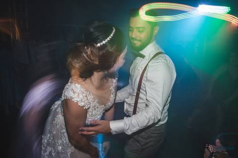 Grande Ville Buffet, Grande Ville, buffet de casamento rustico, buffet de casamento em santo andré, noiva oriental, noiva japonesa, cerimonia das velas, casamento rustico, noivo de gravata borboleta, buquê de noiva, mesa do bolo de casmento'