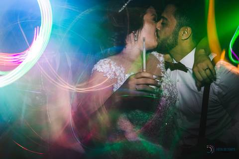 Grande Ville Buffet, Grande Ville, buffet de casamento rustico, buffet de casamento em santo andré, noiva oriental, noiva japonesa, cerimonia das velas, casamento rustico, noivo de gravata borboleta, buquê de noiva, mesa do bolo de casmento'