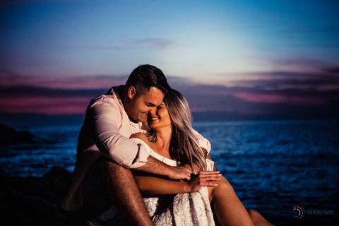 Nascer do sol, ensaio pré casamento na praia, praia do guarujá ensaio, ensaio no guarujá, ensaio pé na areia, casamento na praia, casando no por do sol, fotos no nascer do sol, pré casamento no guaruja, pre casamento pé na areaia'