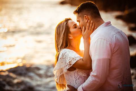 Nascer do sol, ensaio pré casamento na praia, praia do guarujá ensaio, ensaio no guarujá, ensaio pé na areia, casamento na praia, casando no por do sol, fotos no nascer do sol, pré casamento no guaruja, pre casamento pé na areaia'