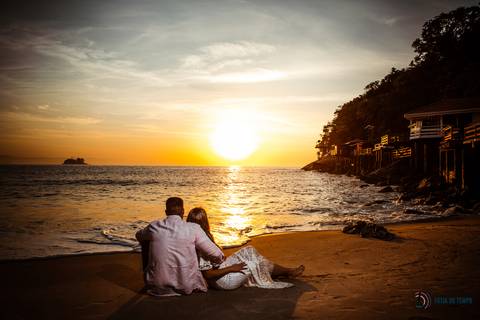 Nascer do sol, ensaio pré casamento na praia, praia do guarujá ensaio, ensaio no guarujá, ensaio pé na areia, casamento na praia, casando no por do sol, fotos no nascer do sol, pré casamento no guaruja, pre casamento pé na areaia'