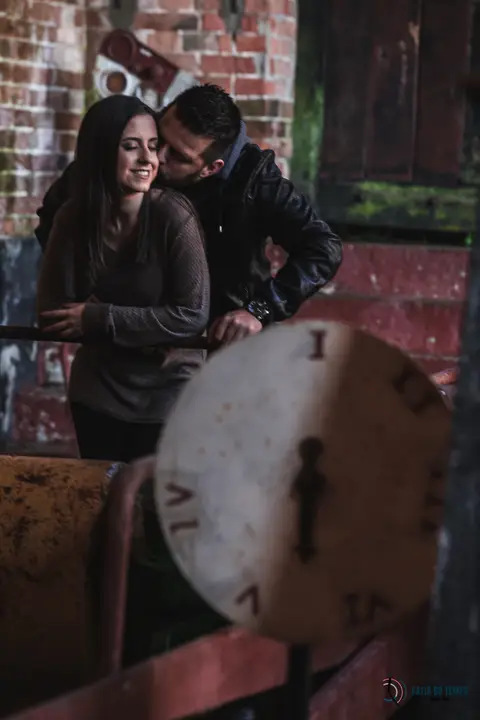 pre casamento paranapiacaba, ensaio em paranapiacaba, paranapiacaba, ensaio de casal, ensaio na estação de trem, pre casamento na estação de trem, pré casamento rustico, pré casamento industrial, casal em paranapiacaba'