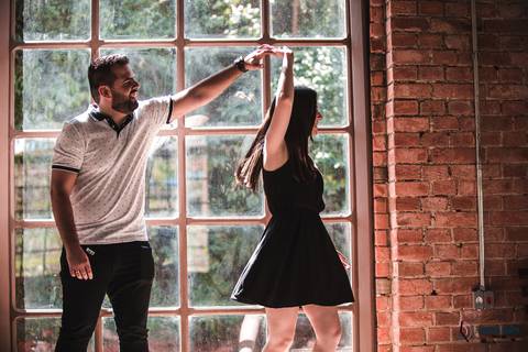 pre casamento paranapiacaba, ensaio em paranapiacaba, paranapiacaba, ensaio de casal, ensaio na estação de trem, pre casamento na estação de trem, pré casamento rustico, pré casamento industrial, casal em paranapiacaba'
