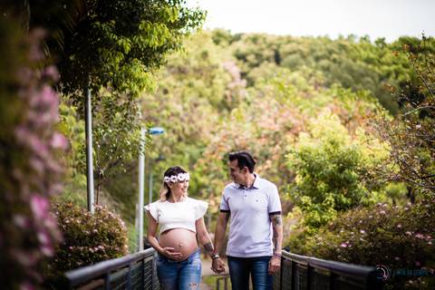 ensaio gestante, gestante clean, gestante de calça jeans, ensaio gestante no chico mendes, espaço verde chico mendes, gestante no abc, foto gestante, book ao ar livre gestante, fotos clean gestante, mae de menino, mae de menina'