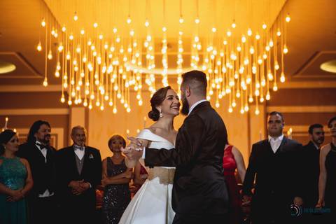 mansao adelia prado, mansao evento perfeito, mansao mooca, buffet na mooca, decoração classica, decoração de casamento classico, casamento classico, vestido de noiva, fotografia classica, casamento chique, decoração flores artificiais'