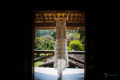 restaurante senzala, vestido de noiva, casamento de dia, casamento ao ar livre, casamento no campo, casamento rustico, senzala eventos, casamento em salesopolis, vestido de renda, dia da noiva, noiva, maquiagem de noiva, penteado de noiva, madrinhas'