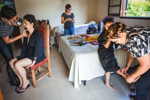 restaurante senzala, vestido de noiva, casamento de dia, casamento ao ar livre, casamento no campo, casamento rustico, senzala eventos, casamento em salesopolis, vestido de renda, dia da noiva, noiva, maquiagem de noiva, penteado de noiva, madrinhas'