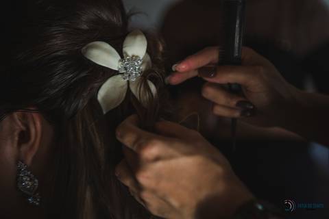 restaurante senzala, vestido de noiva, casamento de dia, casamento ao ar livre, casamento no campo, casamento rustico, senzala eventos, casamento em salesopolis, vestido de renda, dia da noiva, noiva, maquiagem de noiva, penteado de noiva, madrinhas'