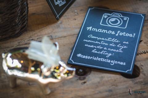 restaurante senzala, vestido de noiva, casamento de dia, casamento ao ar livre, casamento no campo, casamento rustico, senzala eventos, casamento em salesopolis, vestido de renda, decoração roxa,  madrinhas de roxo, decoração lampadas penduradas'