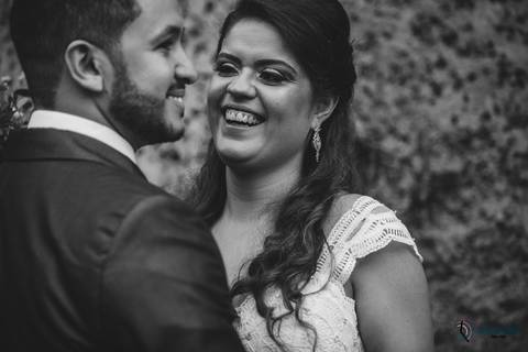 restaurante senzala, vestido de noiva, casamento de dia, casamento ao ar livre, casamento no campo, casamento rustico, senzala eventos, casamento em salesopolis, vestido de renda, decoração roxa,  madrinhas de roxo, decoração lampadas penduradas'