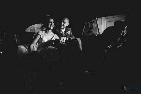 espaço favoritto, buffet favoritto, noivo de azul, casamento na igreja, mini wedding, noiva baixinha, vestido de noiva, vestido de noiva sereia, buque da noiva, fotografia artistica de casamento, igreja santa maria goretti, buque roxo, festa de casamento'