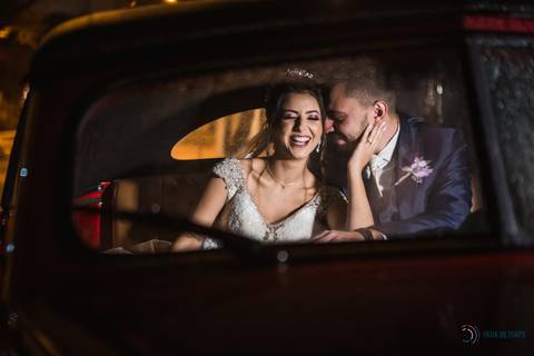 espaço favoritto, buffet favoritto, noivo de azul, casamento na igreja, mini wedding, noiva baixinha, vestido de noiva, vestido de noiva sereia, buque da noiva, fotografia artistica de casamento, igreja santa maria goretti, buque roxo, festa de casamento'