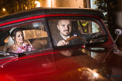 espaço favoritto, buffet favoritto, noivo de azul, casamento na igreja, mini wedding, noiva baixinha, vestido de noiva, vestido de noiva sereia, buque da noiva, fotografia artistica de casamento, igreja santa maria goretti, buque roxo, festa de casamento'