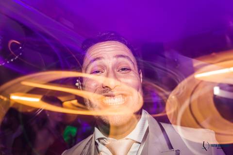 Casa Don'Anna, casamento no casarao, casamento em casa antiga, casamento minimalista, buque de girassol, assessora sol, flavia chicarelli, decoração de casamento, noivos good vibes, casa dona ana, vitral em casamento'