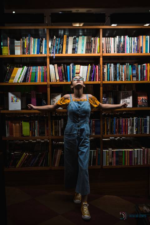 livraria cultura, ensaio na livraria, ensaio 15 anos, ensaio debutante, debutante, book de 15 anos, vou fazer 15 anos, fotografa de 15 anos, ensaio 15 anos diferente, livraria cultura, ensaio na livraria cultura, fotos na livraria'