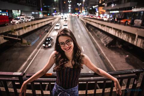 livraria cultura, ensaio na livraria, ensaio 15 anos, ensaio debutante, debutante, book de 15 anos, vou fazer 15 anos, fotografa de 15 anos, ensaio 15 anos diferente, livraria cultura, ensaio na livraria cultura, fotos na livraria'