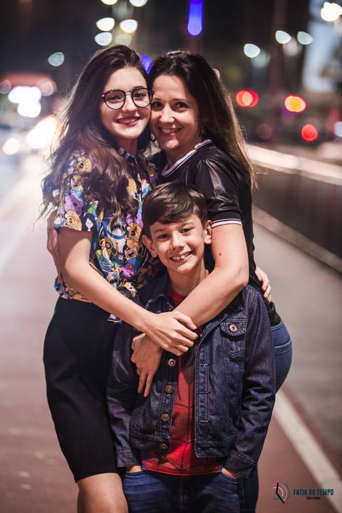 livraria cultura, ensaio na livraria, ensaio 15 anos, ensaio debutante, debutante, book de 15 anos, vou fazer 15 anos, fotografa de 15 anos, ensaio 15 anos diferente, livraria cultura, ensaio na livraria cultura, fotos na livraria'