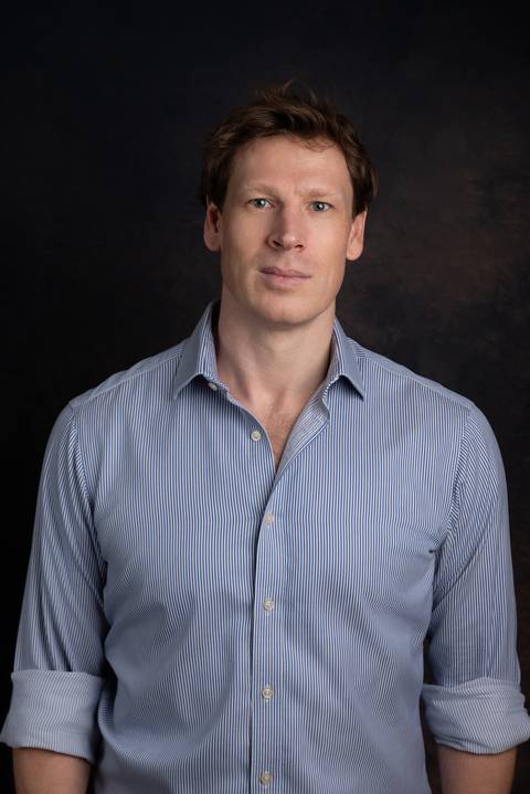 Retrato Corporativo - 
Mark'