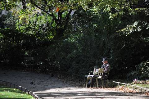 Leitura Solitária no Parque'