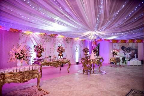 Decoração aniversário tema rosa, ao toque de Sinho Festas'