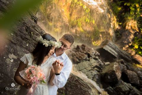 Seja luz ! E sendo assim, fomos pra o Parque Sete Passagens em Miguel Calmon fotografar a Ana Clara e o Itálo. Veja mais no site www.eltonabreu.com
#casamento #noiva #noivas #vestidodenoiva #noivos #noivado #casamentos #casar #noivo #madrinhas #voucasar #'