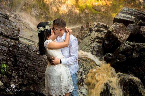 Seja luz ! E sendo assim, fomos pra o Parque Sete Passagens em Miguel Calmon fotografar a Ana Clara e o Itálo. Veja mais no site www.eltonabreu.com
#casamento #noiva #noivas #vestidodenoiva #noivos #noivado #casamentos #casar #noivo #madrinhas #voucasar #'