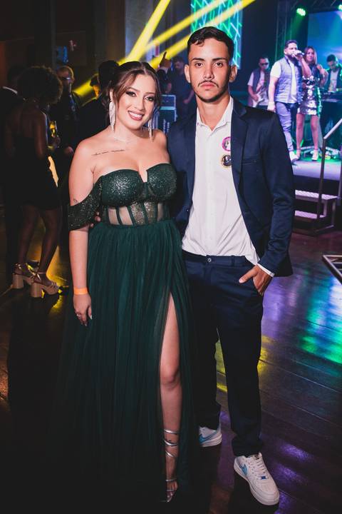 Fotos são pequenas cápsulas de felicidade que podemos abrir a qualquer momento.'