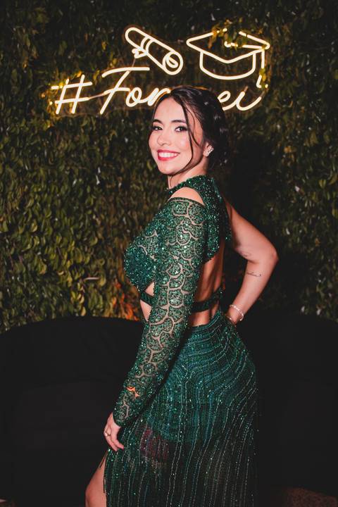 Fotos que transformam instantes em eternidade.'