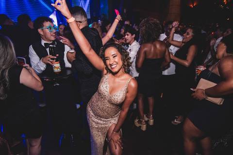 Dance, sorria, comemore – a gente captura tudo!'