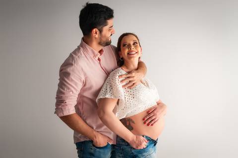fotografia de gestante em estúdio Jaboticabal, gravida, gestante, 32 semanas de gestação, casual, ensaio gestante casual'