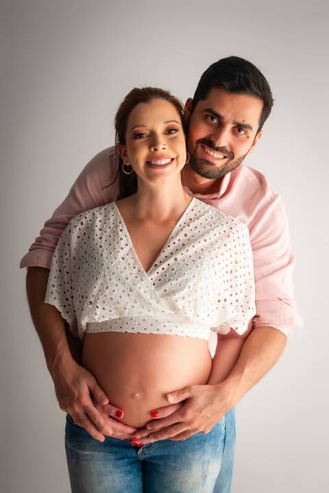 fotografia de gestante em estúdio Jaboticabal, gravida, gestante, 32 semanas de gestação, casual, ensaio gestante casual'