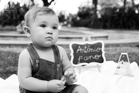 ensaio infantil 1 ano aniversário antônio criança menino bolo parque família diversão'