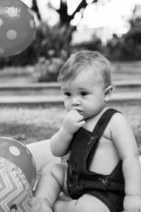 ensaio infantil 1 ano aniversário antônio criança menino bolo parque família diversão'