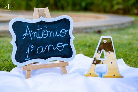 ensaio infantil 1 ano aniversário antônio criança menino bolo parque família diversão'