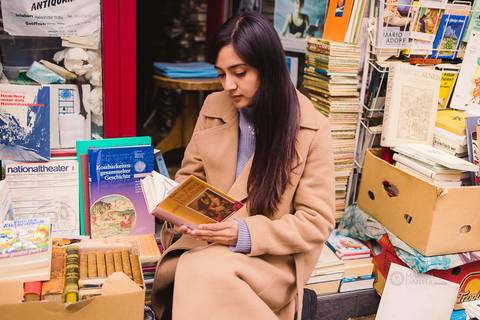 Frauenporträts - Heidelberg - Alte Stadt und Neckarwise'