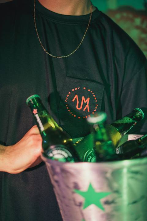 fotografo-de-osorio-rio-grande-do-sul-ensaio-empresarial-de-bar-em-porto-alegre'