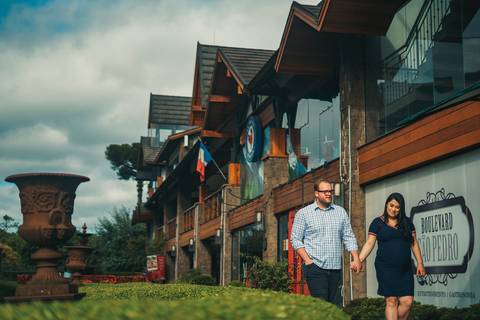 fotografo-em-osorio-rio-grande-do-sul-ensaio-de-gestante-em-gramado-externo-na-rua-street'