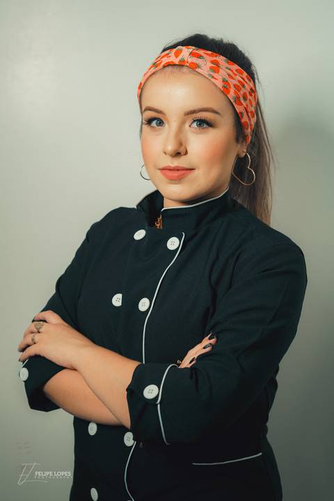 fotografo-em-osorio-rio-grande-do-sul-ensaio-empresarial-doceria-interno-estudio-confeiteira'