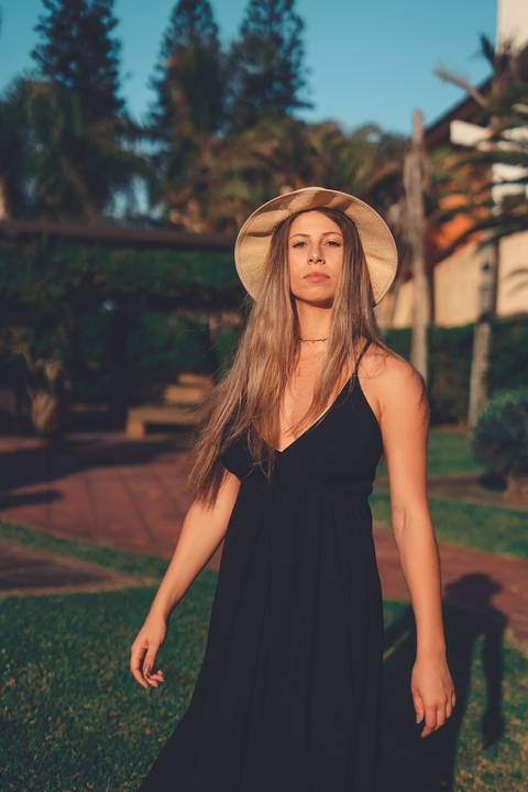 fotografo-em-osorio-felipe-lopes-fotografia-ensaio-feminino-externo-em-capao-da-canoa'