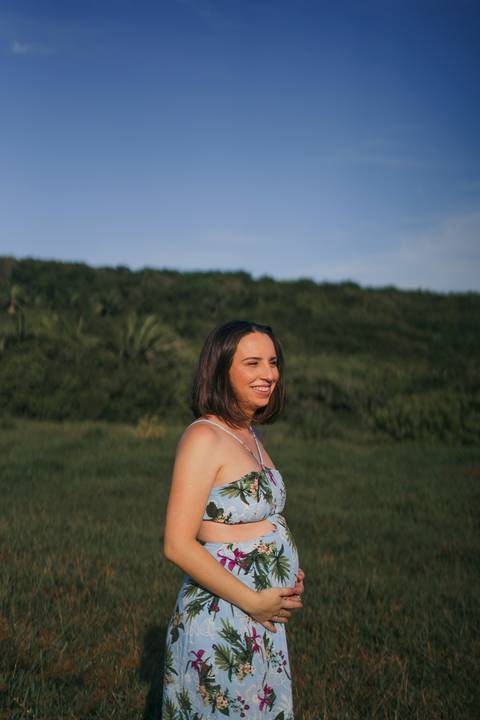 fotografo-de-osorio-felipe-lopes-fotografia-ensaio-de-gestante-familia-dois-filhos-na-natureza-externo-em-torres'