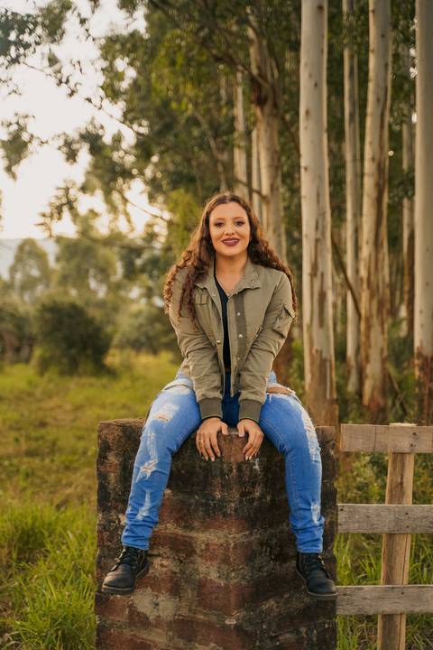 felipe-lopes-fotografia-fotografo-em-osorio-ensaio-de-15-quinze-anos-book-externo-em-osorio-na-natureza'