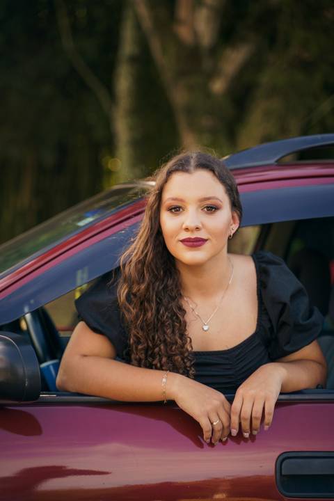 felipe-lopes-fotografia-fotografo-em-osorio-ensaio-de-15-quinze-anos-book-externo-em-osorio-na-natureza-com-carro'