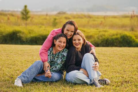 felipe-lopes-fotografia-fotografo-em-osorio-ensaio-de-15-quinze-anos-book-externo-em-osorio-na-natureza-com-a-familia'