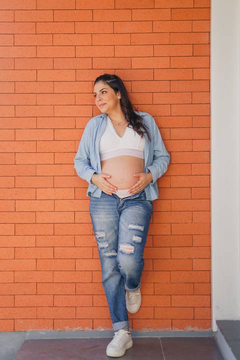 felipe-lopes-fotografia-fotografo-em-osorio-ensaio-de-gestante-em-casa-interno-em-osorio'