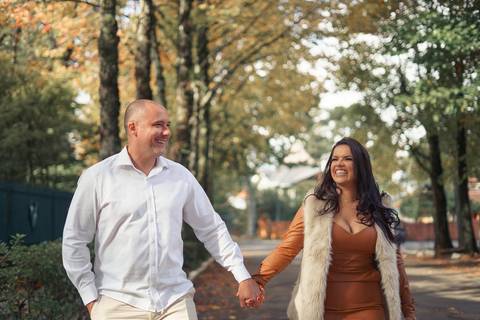 felipe-lopes-fotografia-fotografo-em-osorio-ensaio-de-casal-pre-wedding-em-gramando-rio-grande-do-sul-externo-na-natureza-no-lago-negro-no-centro'