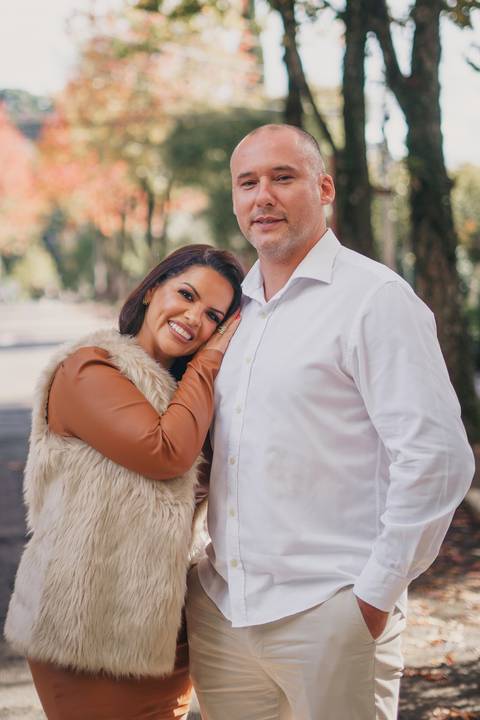 felipe-lopes-fotografia-fotografo-em-osorio-ensaio-de-casal-pre-wedding-em-gramando-rio-grande-do-sul-externo-na-natureza-no-lago-negro-no-centro'