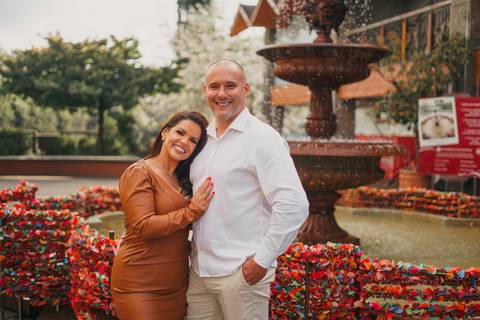 felipe-lopes-fotografia-fotografo-em-osorio-ensaio-de-casal-pre-wedding-em-gramando-rio-grande-do-sul-externo-na-natureza-no-lago-negro-no-centro'
